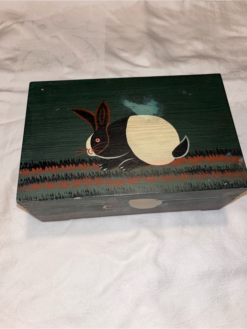Warren Kimble Hand-Painted Bunny Wooden Trinket Box in Dark Green and Cream